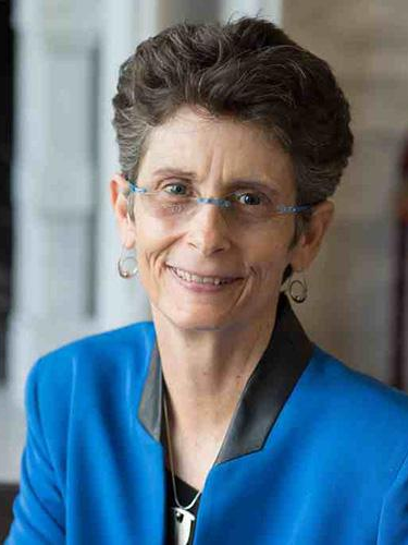 Dr Kathy Obear