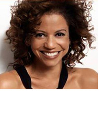  Gloria Reuben 