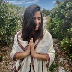 Maximum Medicine with Dr. Sharon Martin: Bridging the Mystical & Scientific for Healing: Building a Life Filled with Spirit with Marni Mae