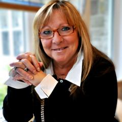 The Christine Upchurch Show: The Vibration of Change™: Problem Solving in our Dreams with guest Layne Dalfen