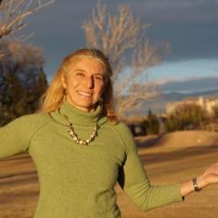 The Kornelia Stephanie Show: Get stronger and more physically present to support a stronger immune system with Dr. Karin Lubin